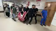 Gazze'deki Bureyc Mülteci Kampı'na İsrail Saldırısı: El Cezire Kameramanı Dahil 6 Kişi Öldürüldü