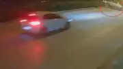 İnegöl'de Kontrolden Çıkan Otomobil Takla Attı: Esnaf Yardımıyla Kurtarıldı