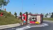 Bağcılar'da İtfaiye Aracı Devrildi, Trafik Durdu