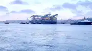 İstanbul Boğazı'nda Dev Gemi Geçişi: Saipem 7000 Nedeniyle Trafik 14 Saat Durduruldu