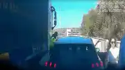 Çeşme'de Güvenlik Önlemi Alan Uzman Çavuşa TIR Çarptı: 1 Yaralı