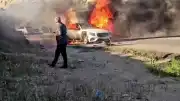 Gaziantep'te Seyir Halindeki Lüks Otomobil Yangında Küle Döndü
