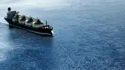 İran-İsrail Gerilimi Hürmüz Boğazı'nı Tehdit Ediyor, Enerji Fiyatları Yükseliyor