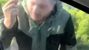 TEM Otoyolu'nda Bayram Dönüşü Trafik Tartışması: Sürücüye Saldırı Anı Kamerada