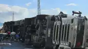 Ağrı'da Zincirleme Trafik Kazası: 1 Ölü, 4 Yaralı