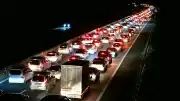 Anadolu Otoyolu Düzce Geçişinde Bayram Dönüşünde Yoğun Trafik