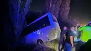 Ankara Mamak'ta Servis Minibüsü ile Otomobil Çarpıştı: 8 Yaralı