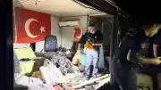 Antalya Serik'te Kontrolden Çıkan Otomobilin Motoru İşçi Barakasına Uçtu