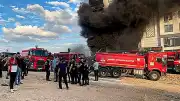 Atakent'te İnşaat Malzemeleri Satılan İş Yerinde Yangın: 6 Yaralı