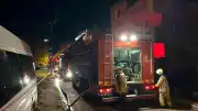 Avcılar'da Üç Katlı Binanın Çatısında Yangın Çıktı