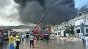 Gaziantep'te Tekstil Fabrikasında Yangın: Müdahale Devam Ediyor