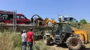 İnegöl'de Köprüden Düşen Traktörün Altında Kalan Sürücü Kurtarıldı