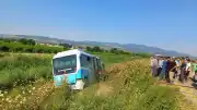 Manisa Şehzadeler'de Minibüs Şarampole Devrildi: 6 Yaralı