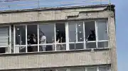 Samsun'da İş Hanından Düşen Sıva Parçaları 2 Kişiyi Yaraladı