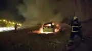 Siirt-Kurtalan Kara Yolunda Seyir Halindeki Otomobil Yanarak Kullanılamaz Hale Geldi