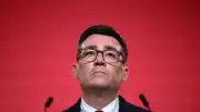 İngiltere İşçi Partisi Liderlik Yarışı Sona Erdi: Andy Burnham Yeni Başbakan Oluyor