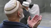 İsrail Meclisi'nde Ezan Sesini Kısıtlamaya Yönelik Yasa Tasarısı Ön Okumadan Geçti