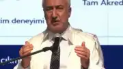 İstanbul Üniversitesi Rektörü Osman Bülent Zülfikar'ın Mezuniyet Konuşması Tartışma Yarattı