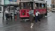 İstanbul'da Sabah Saatlerinde Etkili Olan Yağış Trafikte Aksamalara Neden Oldu