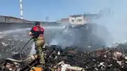 İzmir Seyhan Mahallesi'ndeki Çöplük Alanında Yangın Çıktı