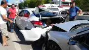 Kocaeli'de zincirleme trafik kazası: 1'i çocuk 3 yaralı