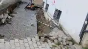Küçükçekmece'de İnşaat Çalışması Sırasında Bina Bahçesinde Göçük: 29 Kişi Tahliye Edildi