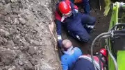 Trabzon'da Altyapı Çalışması Sırasında Göçük Altında Kalan İşçi Kurtarıldı