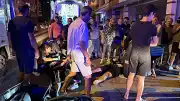 Aydın Efeler'de Trafik Kazası: Motosikletteki 2 Kişi Yaralandı