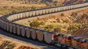 696 Vagonlu Tren 861 Kilometre Yol Kat Ederek Rekor Kırdı