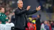 Fenerbahçe Taraftarından Teknik Direktör İsmail Kartal'a İstifa Tepkisi