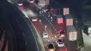 Küçükçekmece'de Asayiş Uygulamasında 7 Şüpheli Yakalandı, Ruhsatsız Silah ve Çalıntı Motosiklet Ele Geçirildi