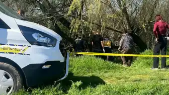 Kütahya'da Çay Kenarında Bir Erkek Cesedi Bulundu