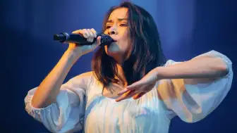 Şarkıcı Mitski'den İstanbul'da Konser