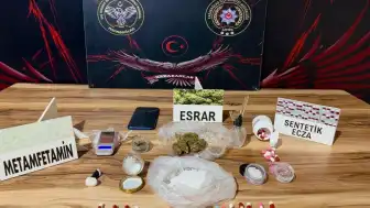 İzmir'de Uyuşturucu Operasyonu: 3 Kişi Tutuklandı