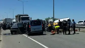 Karadeniz Sahil Yolu'nda Feci Kaza: 2 Kişi Hayatını Kaybetti, 3 Yaralı