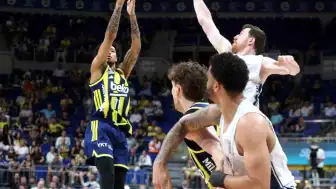 Basketbol Süper Ligi Play-off Yarı Finali: Fenerbahçe Beko, A. Efes'i Tek Sayıyla Mağlup Etti