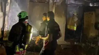 Hatay'da Yangın: Konteyner Kullanılamaz Hale Geldi