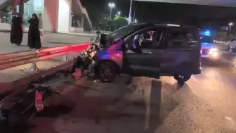 Zeytinburnu'nda Makas Atan Araç Kazaya Neden Oldu: 4 Yaralı