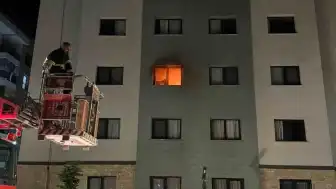 Adıyaman'da binada yangın çıktı: 2 kişi dumandan etkilendi