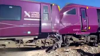 Bedford'da Tren Kazası: 1 Makinist Öldü, 33 Kişi Ağır Yaralandı