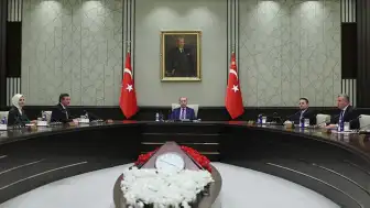 Cumhurbaşkanlığı Kabinesi ABD-İran Mutabakatı ve NATO Zirvesi'ni Görüşmek Üzere Toplandı
