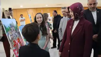 Bursa'da Özne Çocuk Yaşam Merkezi'nin "Benim Öznem Bursa" Temalı Yıl Sonu Gösterisi Gerçekleştirildi