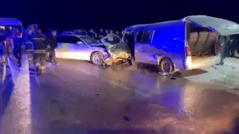 Gaziantep'te Trafik Kazası: 1 Kişi Hayatını Kaybetti, 12 Kişi Yaralandı