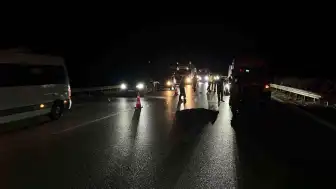 Bursa Çevre Yolu'nda Otobanda Karşıdan Karşıya Geçmeye Çalışan Şahıs Tır Çarpması Sonucu Öldü
