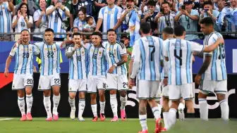 Arjantin, Messi'nin Hat-trick Yaptığı Maçta Cezayir'i 3-0 Mağlup Etti