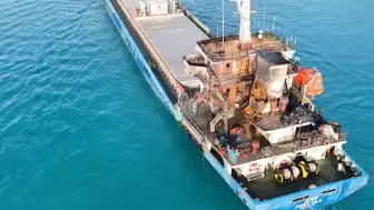Ukrayna Saldırısında Hasar Gören Türk Gemisi İstanbul Boğazı'ndan Geçti