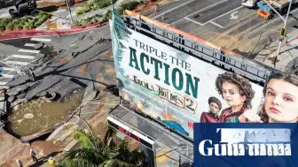 Los Angeles'ta Su Borusu Patlaması: Sunset Boulevard'da Büyük Çöküntü ve Sel Oluştu
