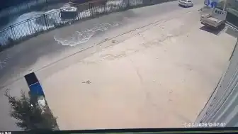 ADANA'da Hafriyat TIR'ı Sulama Kanalına Düştü