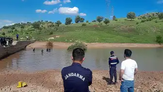Adıyaman'da Gölete Giren İki Çocuk Boğuldu