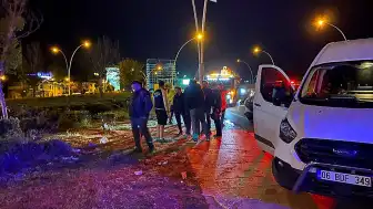 Ankara'da Aydınlatma Direğine Çarpan Motosiklet Sürücüsü Hayatını Kaybetti